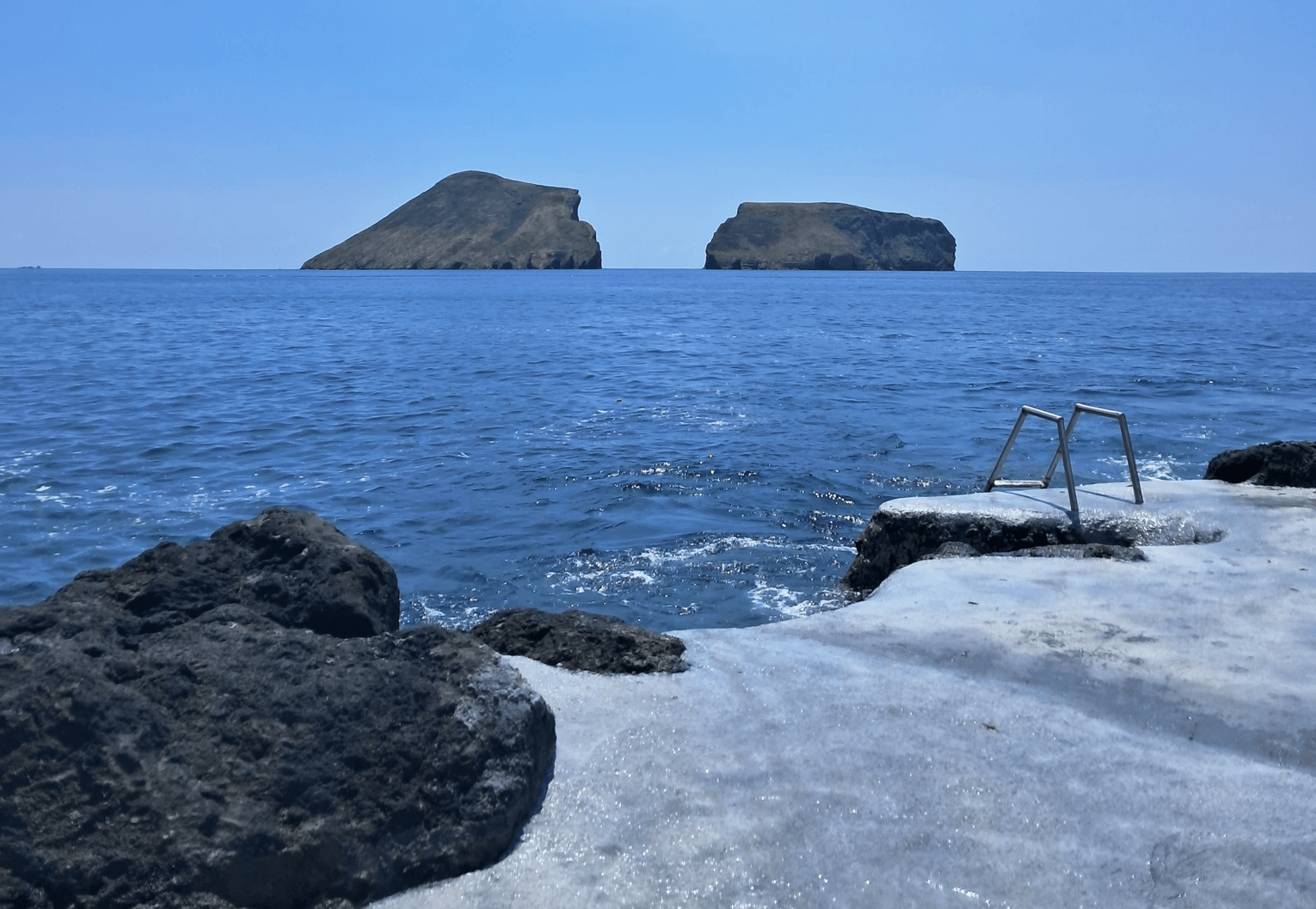 Ilhéu das Cabras e experiências em alto-mar