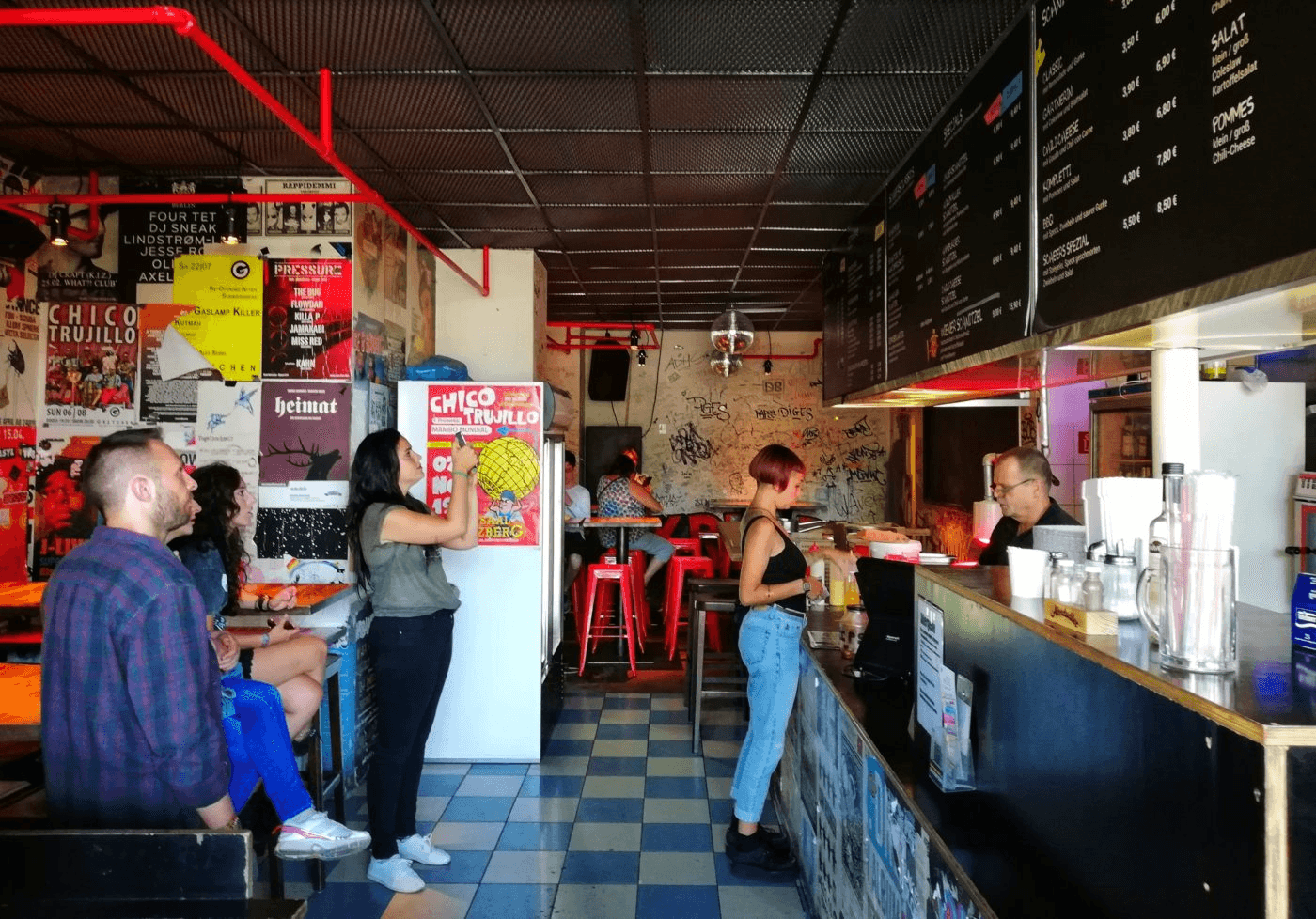 Scheers Schnitzel: um delicioso schnitzel literalmente embaixo do metrô