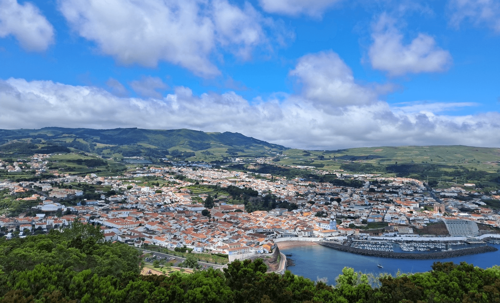 Angra do Heroísmo vista do Monte Brasil, Açores, Portugal